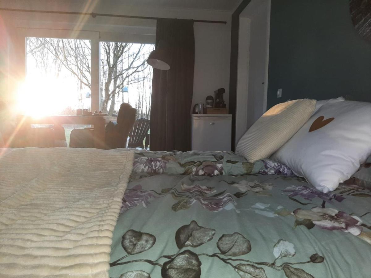 Grutsk Op 12 Bed and Breakfast Drachten Eksteriør billede