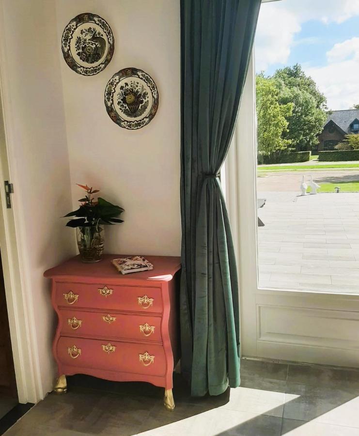 Grutsk Op 12 Bed and Breakfast Drachten Eksteriør billede