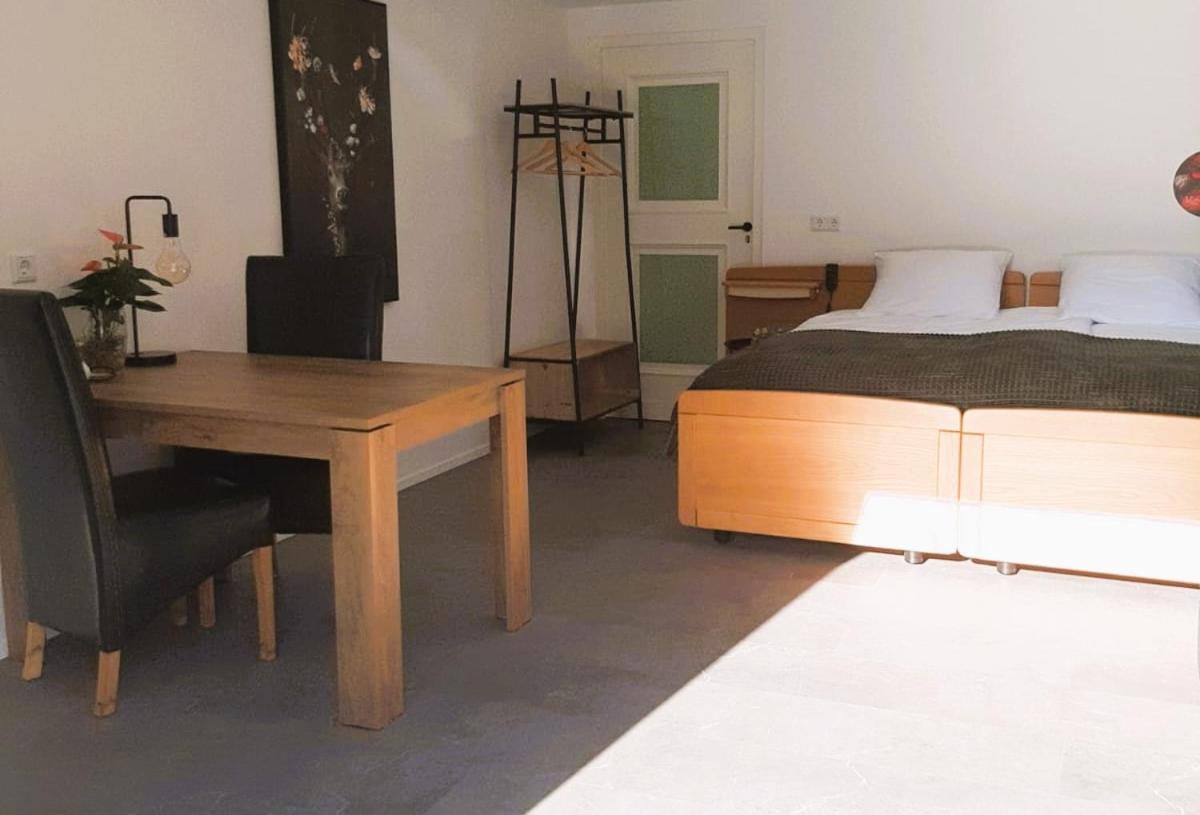 Grutsk Op 12 Bed and Breakfast Drachten Eksteriør billede